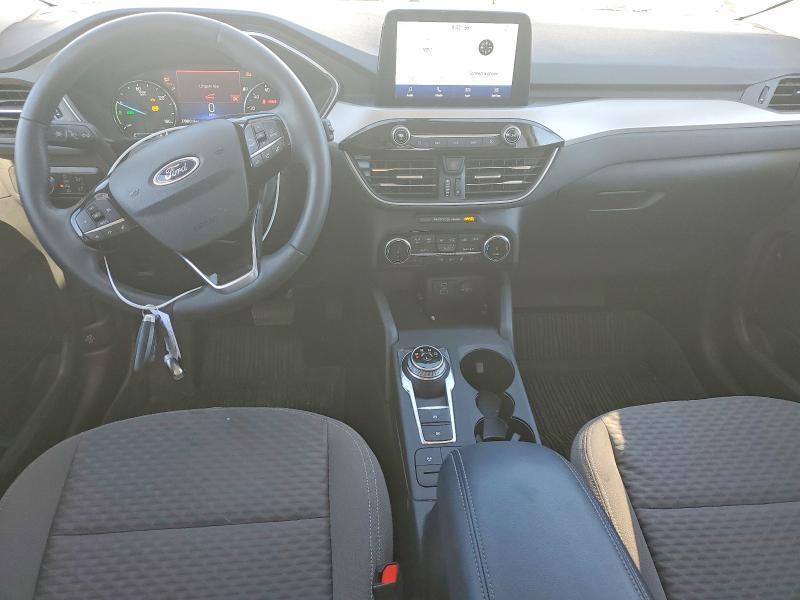 2022 FORD ESCAPE SE — Фото 8 из 12