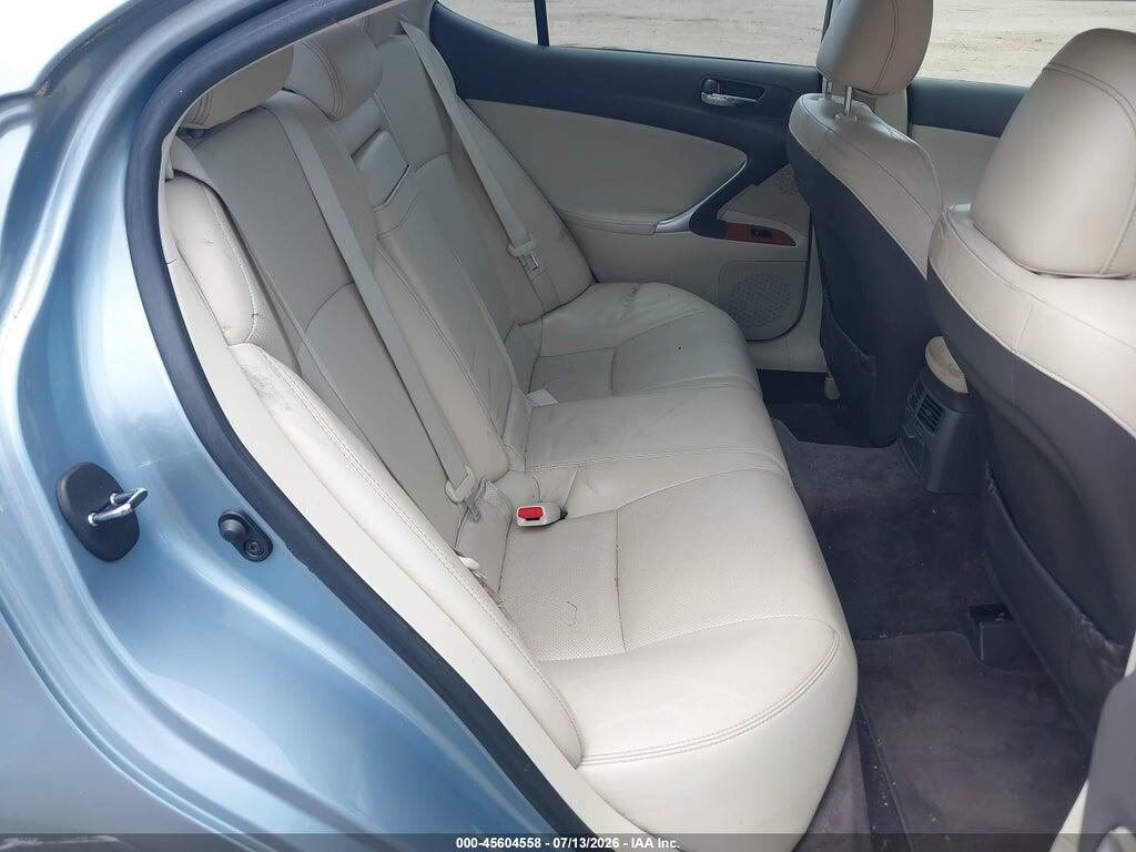 JTHCK262795028985 2009 LEXUS IS 250 photo no. 8