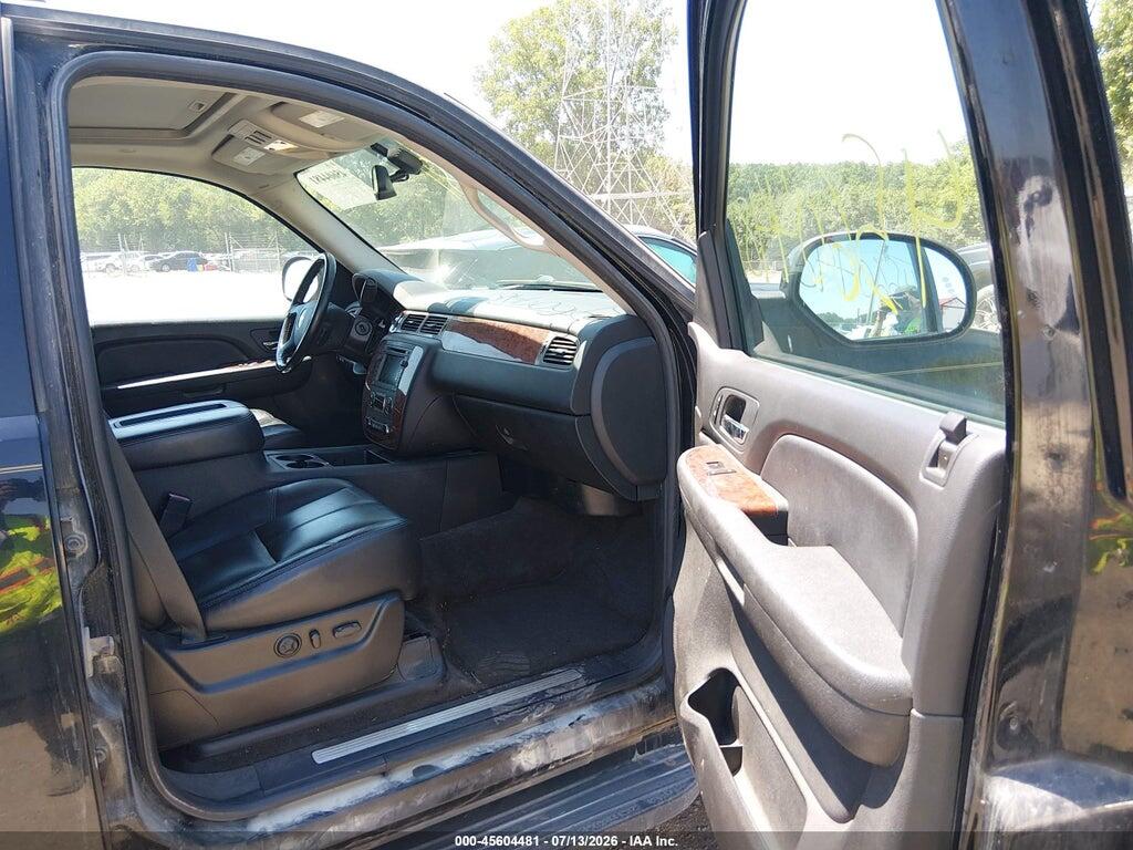 1GNFK163X8J189569 2008 CHEVROLET SUBURBAN 1500 photo no. 5
