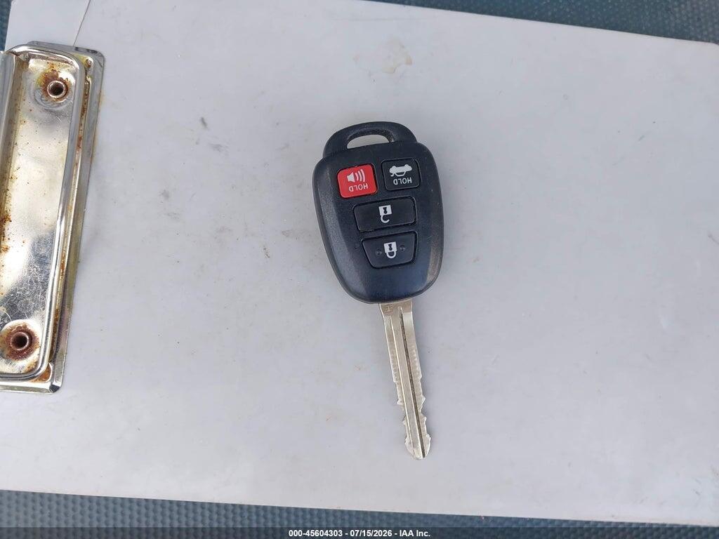4T1BF1FK2HU735293 2017 TOYOTA CAMRY photo no. 11
