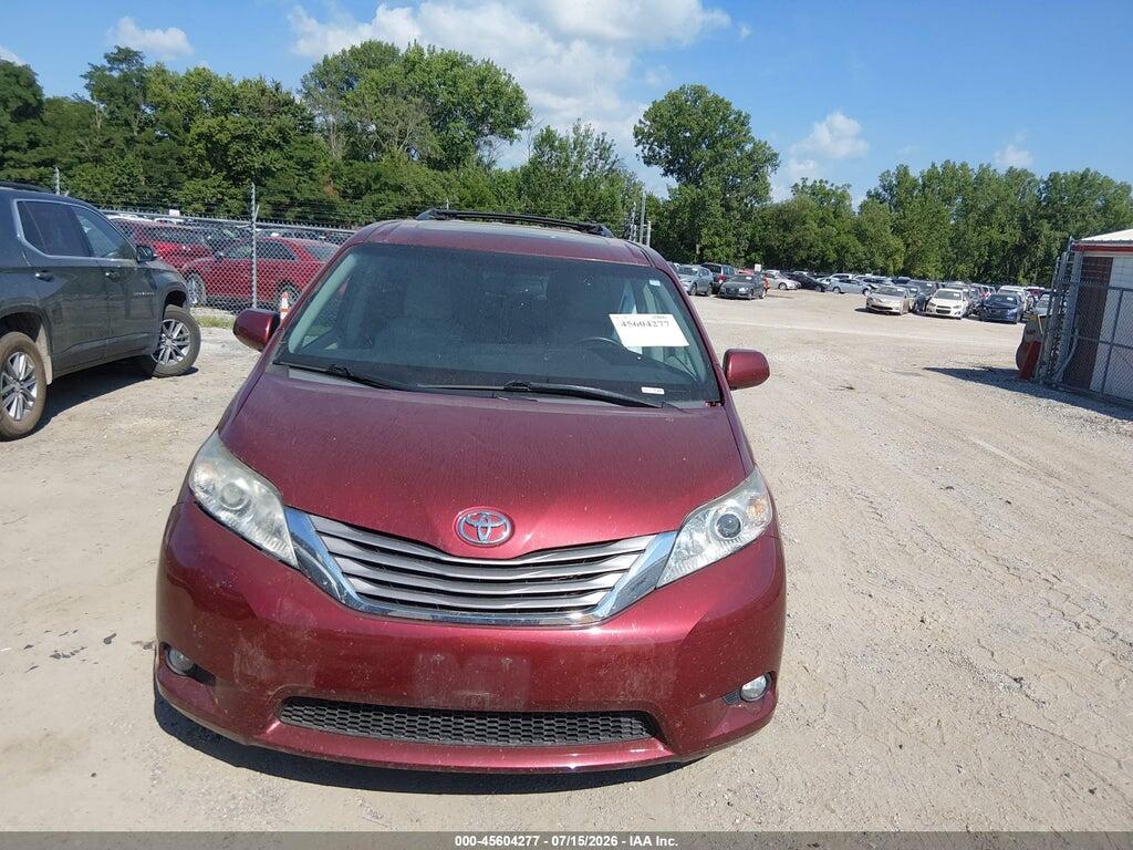 5TDYK3DC6GS741876 2016 TOYOTA SIENNA photo no. 12
