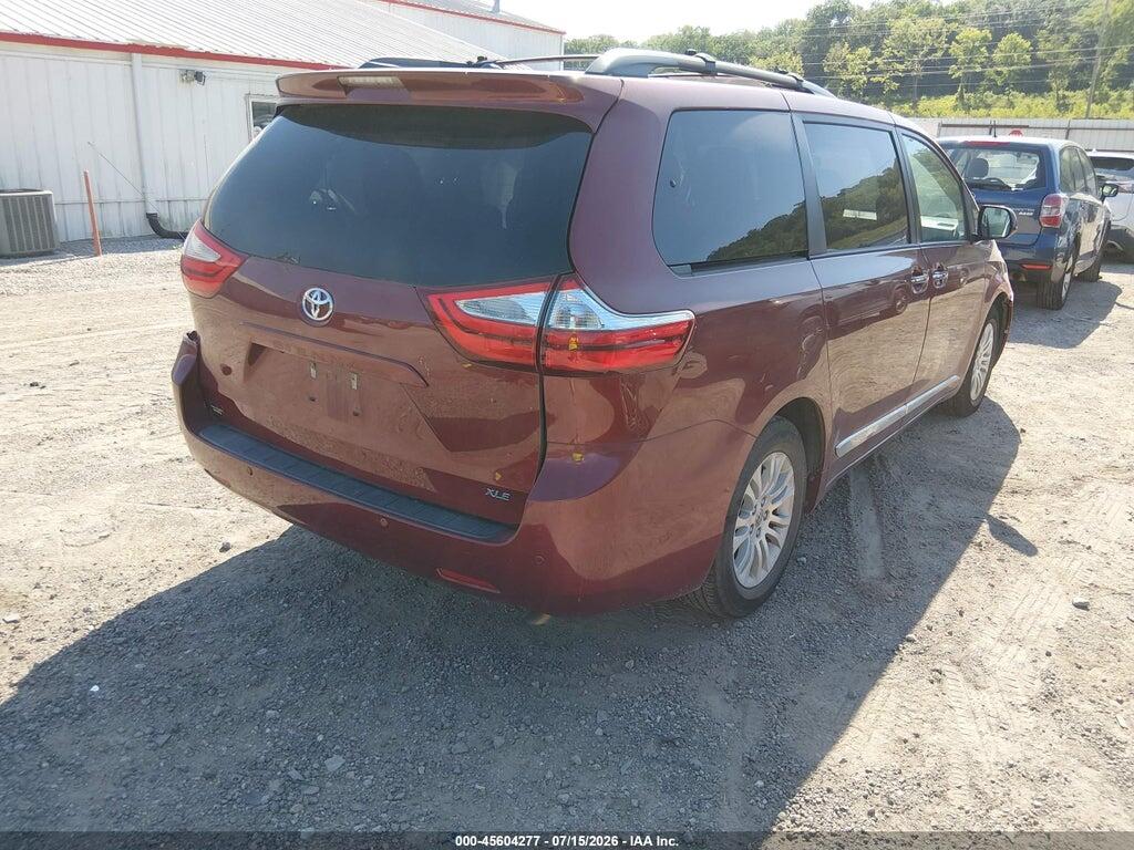 5TDYK3DC6GS741876 2016 TOYOTA SIENNA photo no. 4
