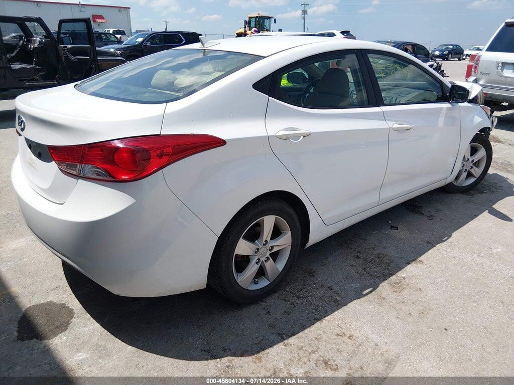 5NPDH4AE7DH255359 2013 HYUNDAI ELANTRA photo no. 4