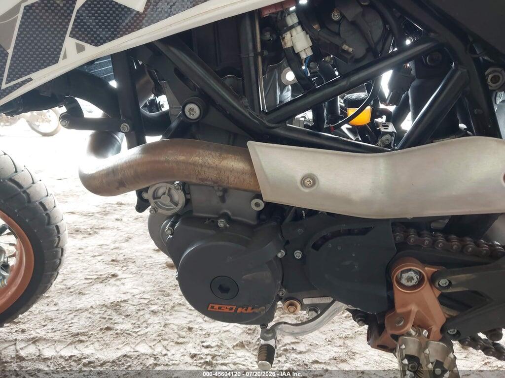 VBKLSS4008M718325 2008 KTM 690 photo no. 9