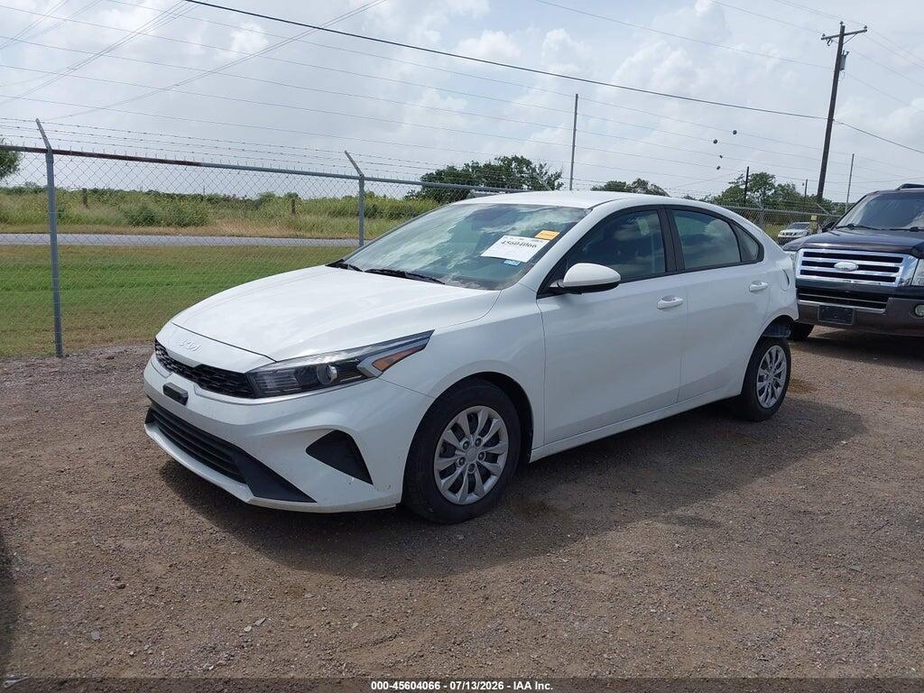 3KPF24AD4RE814850 2024 KIA FORTE photo no. 2