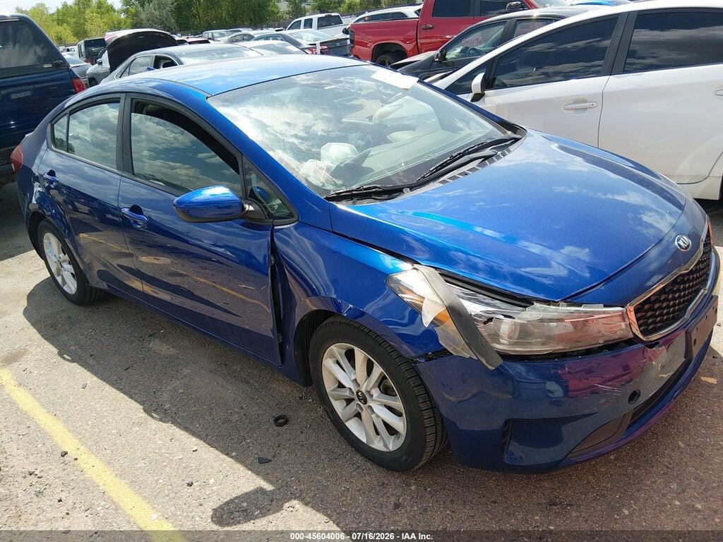 3KPFL4A72HE040619 2017 KIA FORTE photo no. 1
