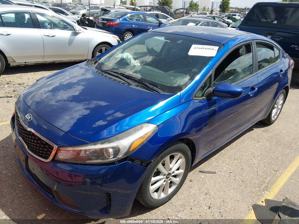 3KPFL4A72HE040619 2017 KIA FORTE photo no. 2