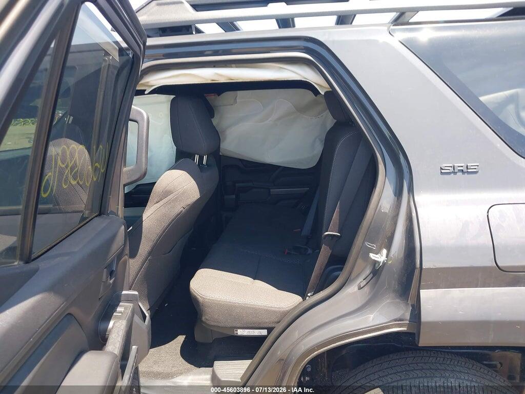 2026 TOYOTA 4RUNNER SR5 — Фото 8 из 16