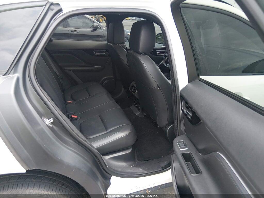 SADCJ2BV4HA883531 2017 JAGUAR F-PACE photo no. 8
