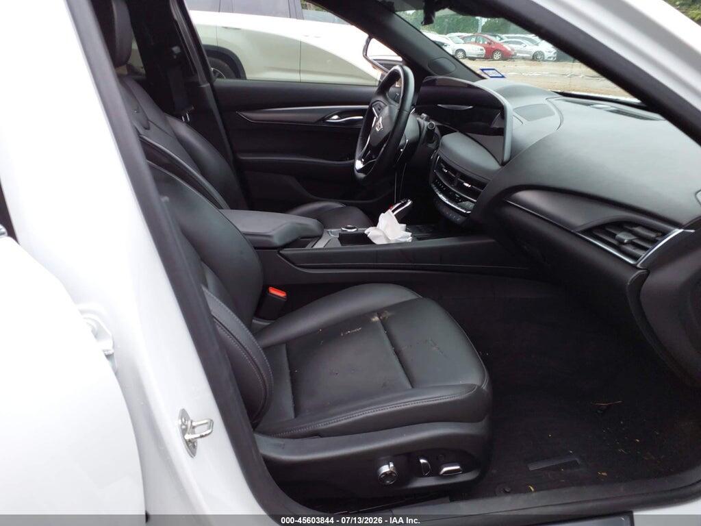 1G6DN5RK8S0112359 2025 CADILLAC CT5 photo no. 5