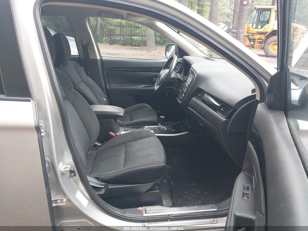 JA4AD2A37KZ011759 2019 MITSUBISHI OUTLANDER photo no. 5