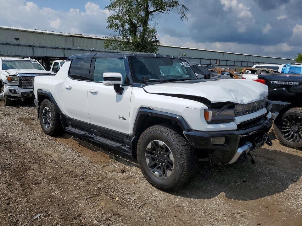 1GT40FDA3NU100181 2022 GMC HUMMER PICKUP photo no. 4