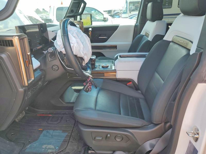 1GT40FDA3NU100181 2022 GMC HUMMER PICKUP photo no. 7