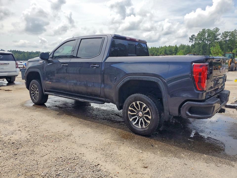 2022 GMC SIERRA K1500 AT4 — Фото 2 из 12