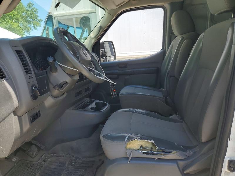 2018 NISSAN NV 2500 HD S — Фото 7 из 13