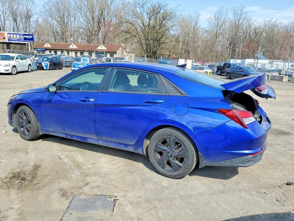 2022 HYUNDAI ELANTRA SEL — Фото 2 из 12