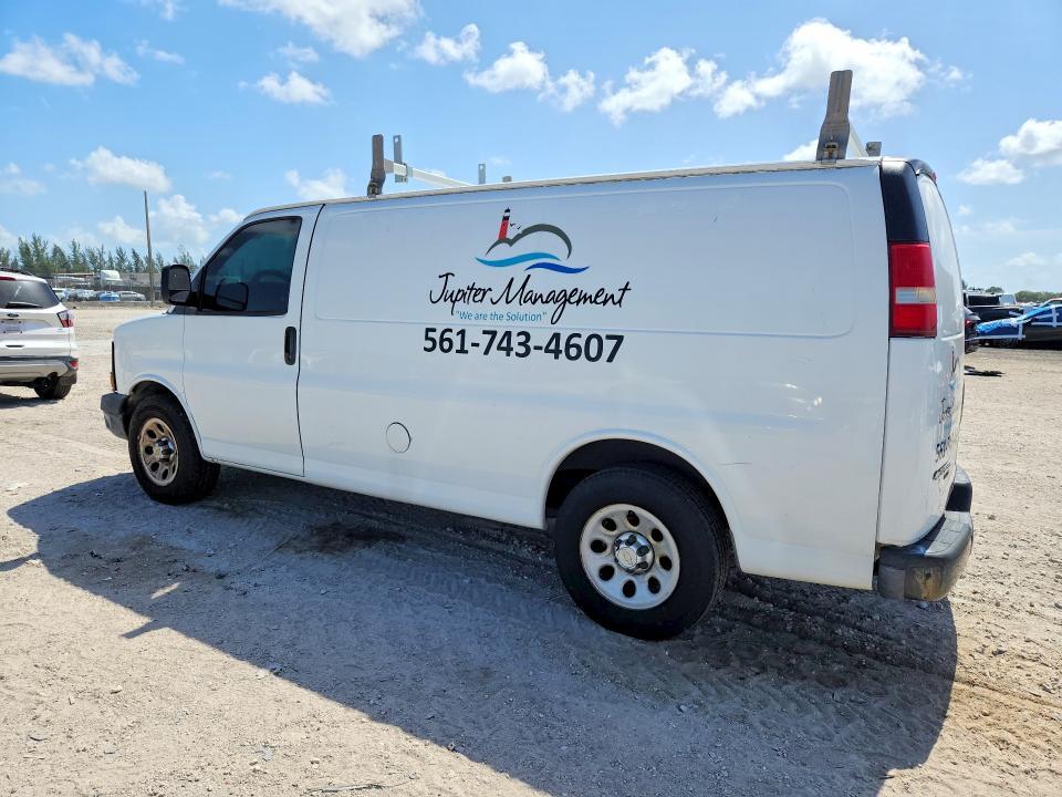 1GCSGAFX7D1135278 2013 CHEVROLET EXPRESS G1500 photo no. 2