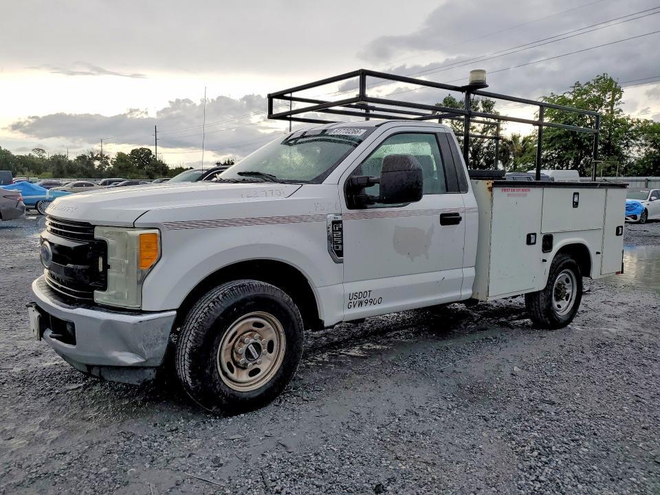 1FDBF2A60HEB60251 2017 FORD F250SUPDTY photo no. 1