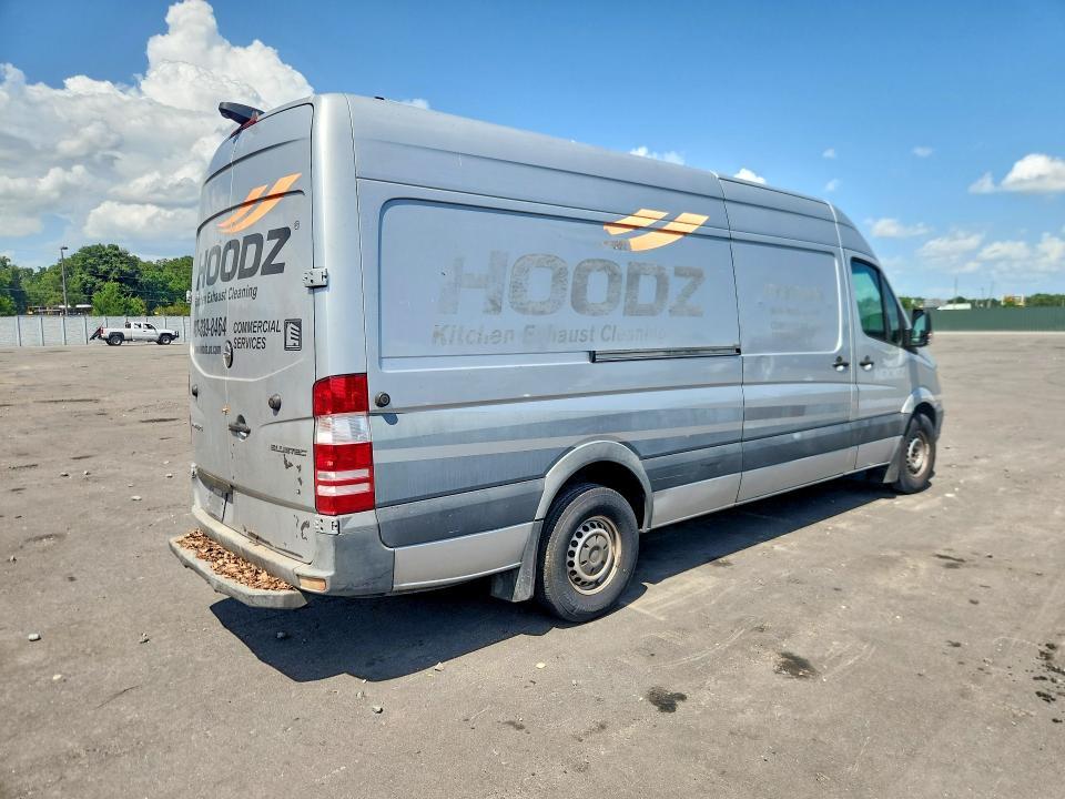 2014 FREIGHTLINER SPRINTER 2500 — Фото 3 из 14