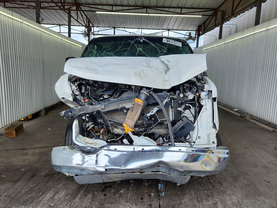 2016 GMC SAVANA G2500 — Фото 5 из 12