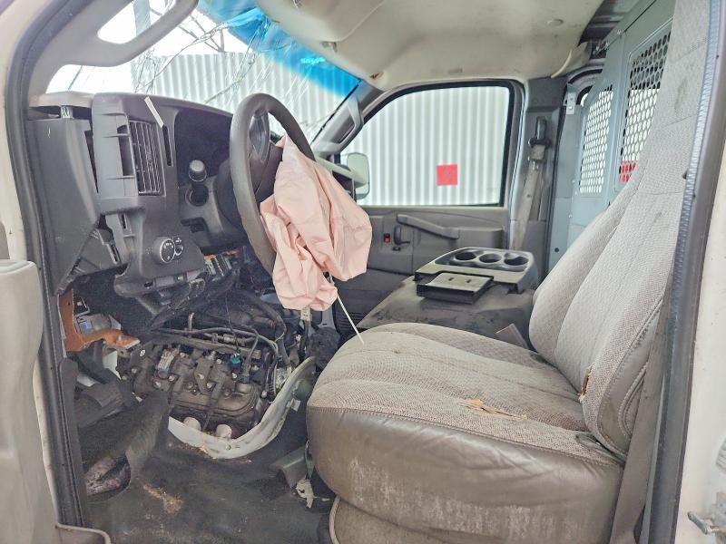 2016 GMC SAVANA G2500 — Фото 7 из 12