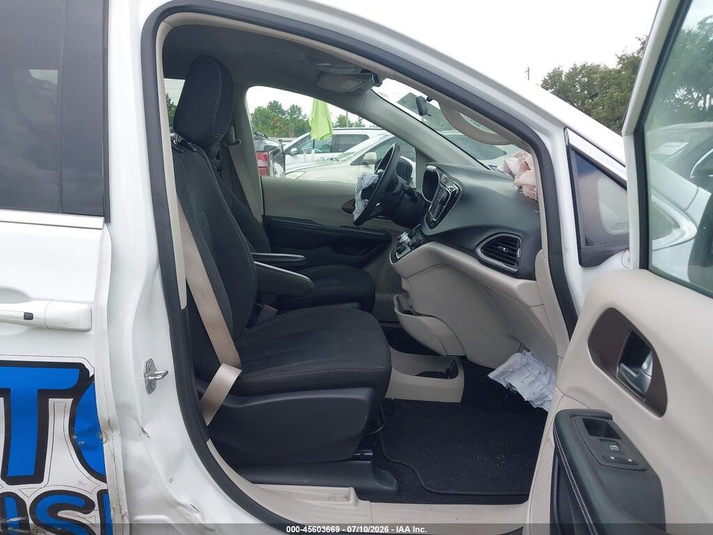 2C4RC1CG4NR205296 2022 CHRYSLER VOYAGER photo no. 5