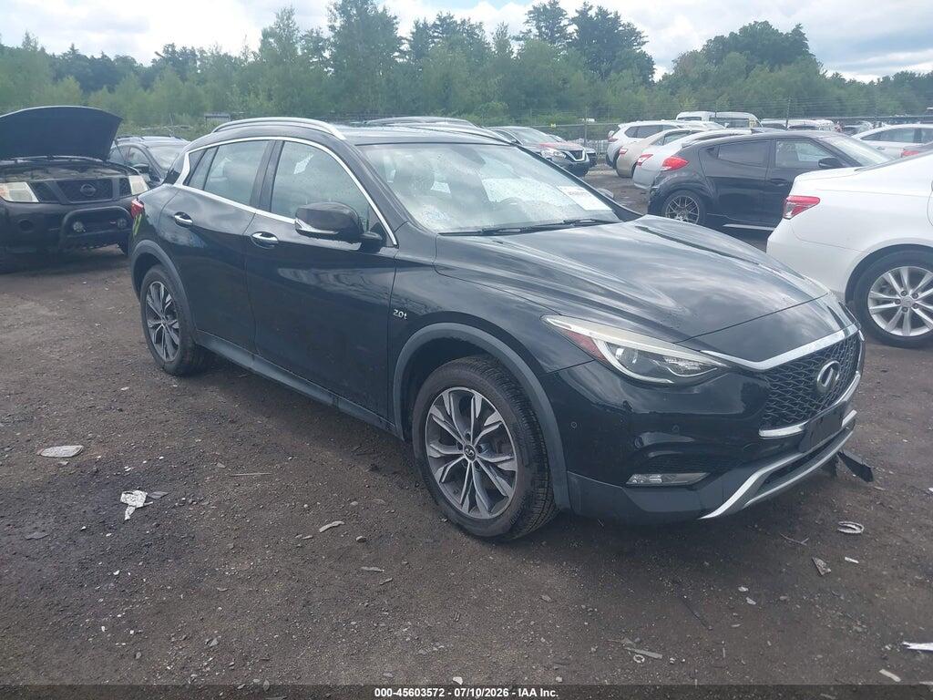 SJKCH5CR9JA044472 2018 INFINITI QX30 photo no. 1