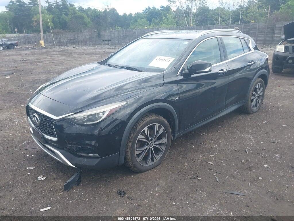 SJKCH5CR9JA044472 2018 INFINITI QX30 photo no. 2