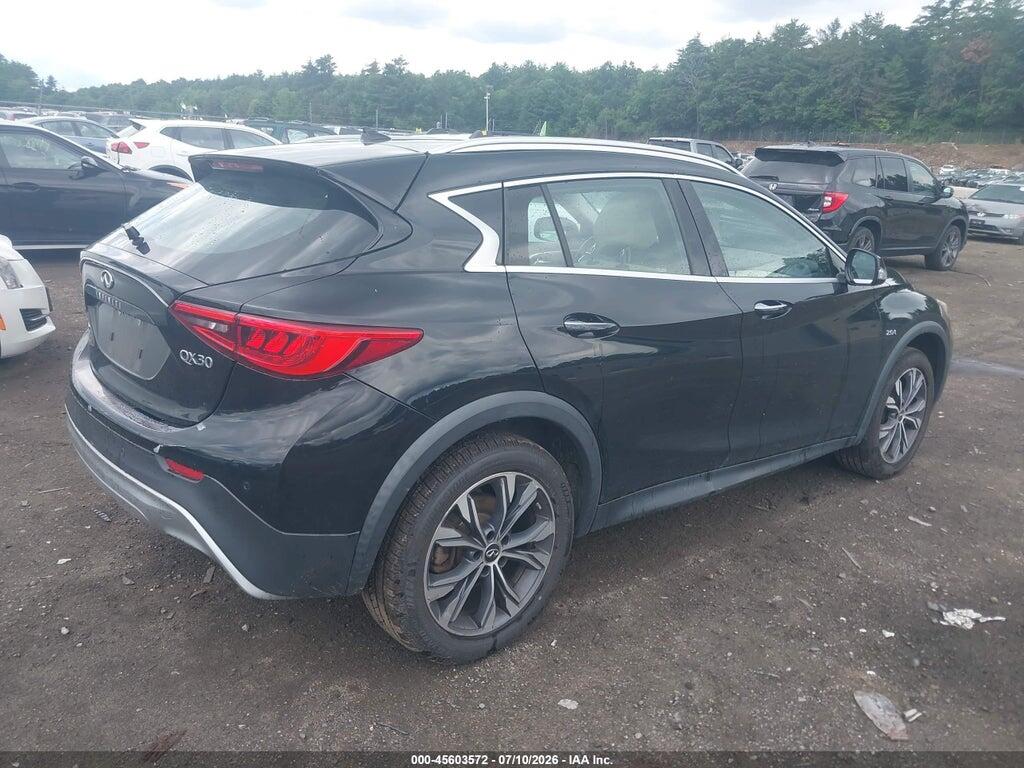 SJKCH5CR9JA044472 2018 INFINITI QX30 photo no. 4