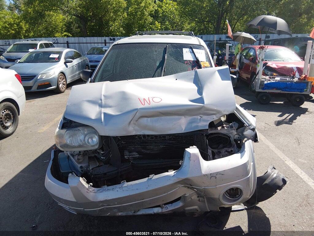 1FMYU94145KB49792 2005 FORD ESCAPE photo no. 11