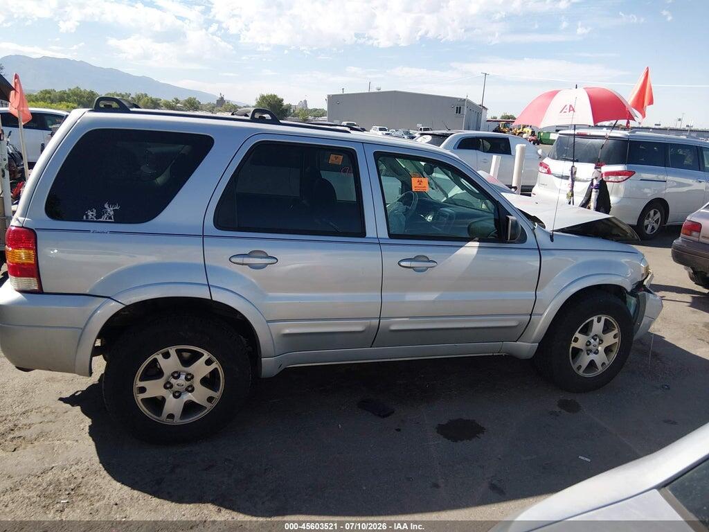 1FMYU94145KB49792 2005 FORD ESCAPE photo no. 12