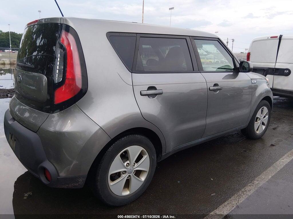 KNDJN2A22G7396371 2016 KIA SOUL photo no. 4