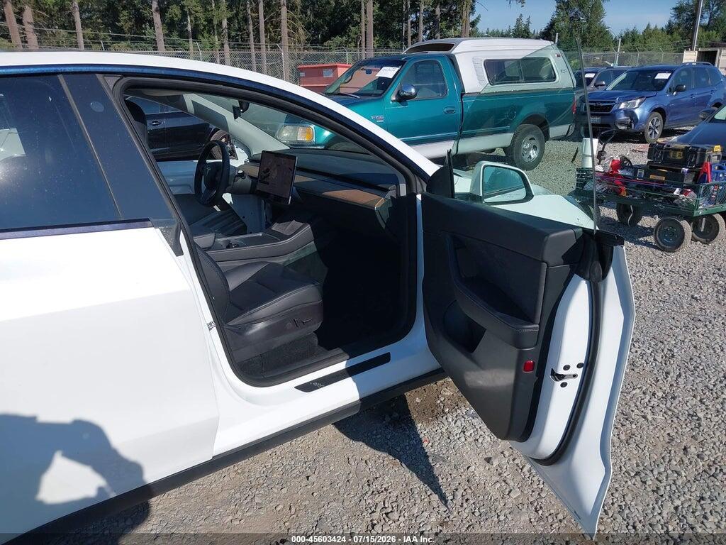 7SAYGDEE5NF428622 2022 TESLA MODEL Y photo no. 5
