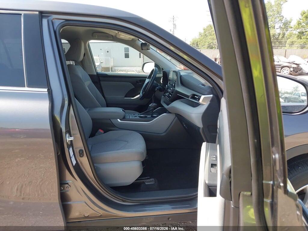 5TDBZRBH2MS548607 2021 TOYOTA HIGHLANDER photo no. 5