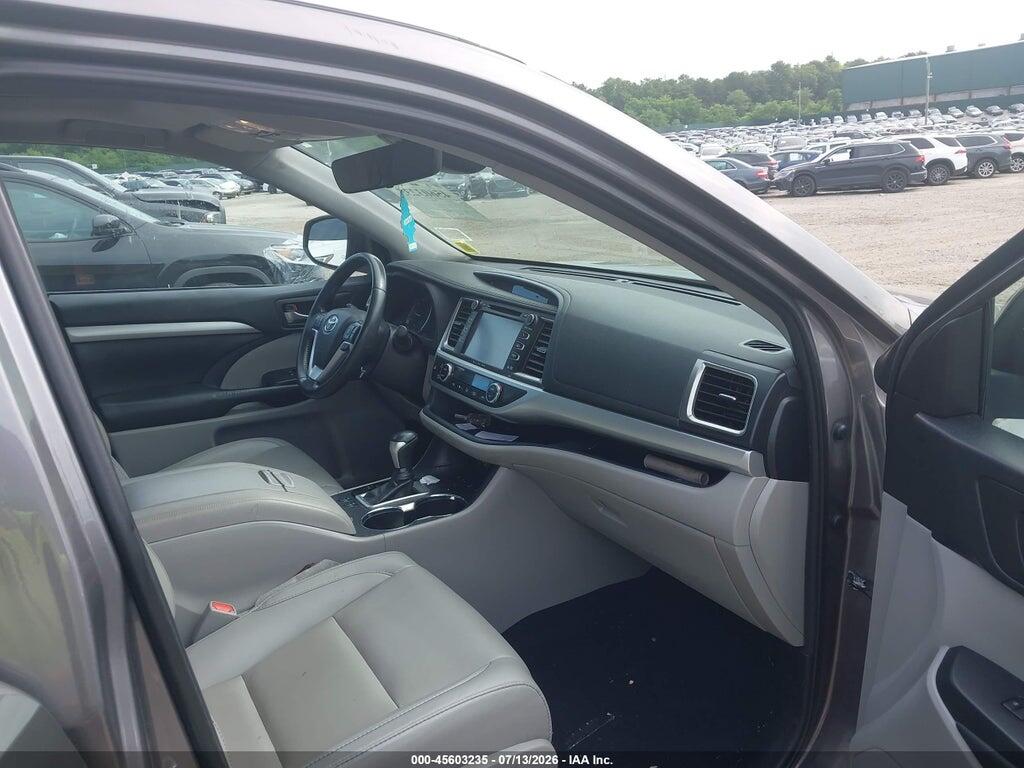 5TDJZRFH8KS587320 2019 TOYOTA HIGHLANDER photo no. 5