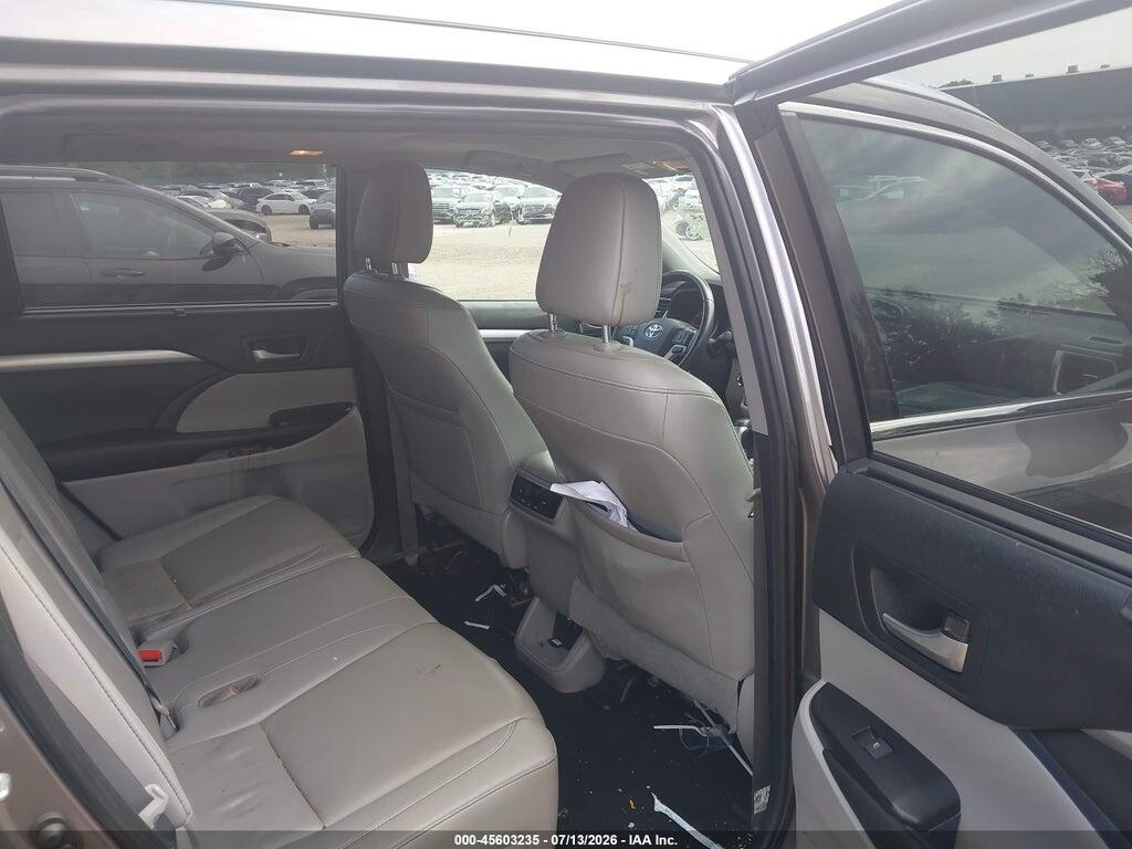 5TDJZRFH8KS587320 2019 TOYOTA HIGHLANDER photo no. 8