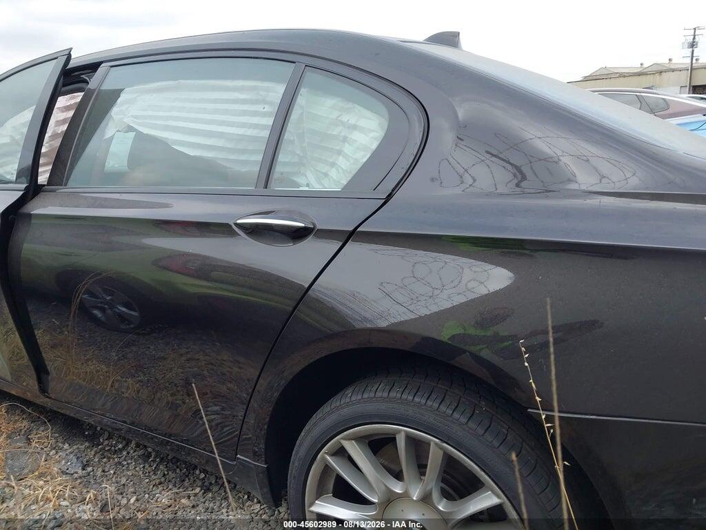 WBAKB8C57BCY64714 2011 BMW 750LI photo no. 3