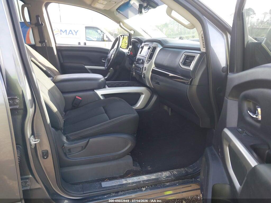 1N6AA1E55KN528051 2019 NISSAN TITAN photo no. 5