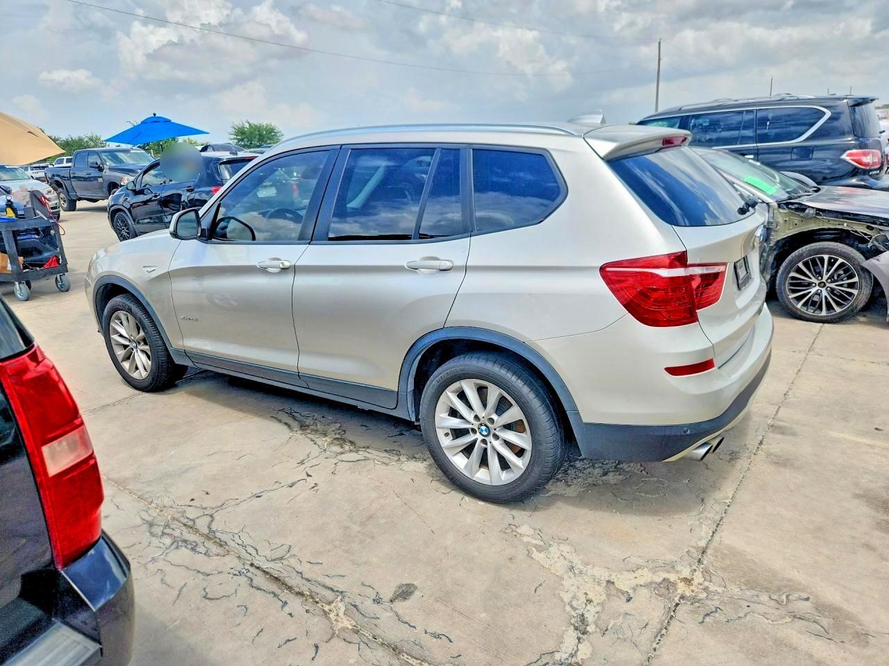 5UXWX9C59H0T12393 2017 BMW X3 photo no. 2