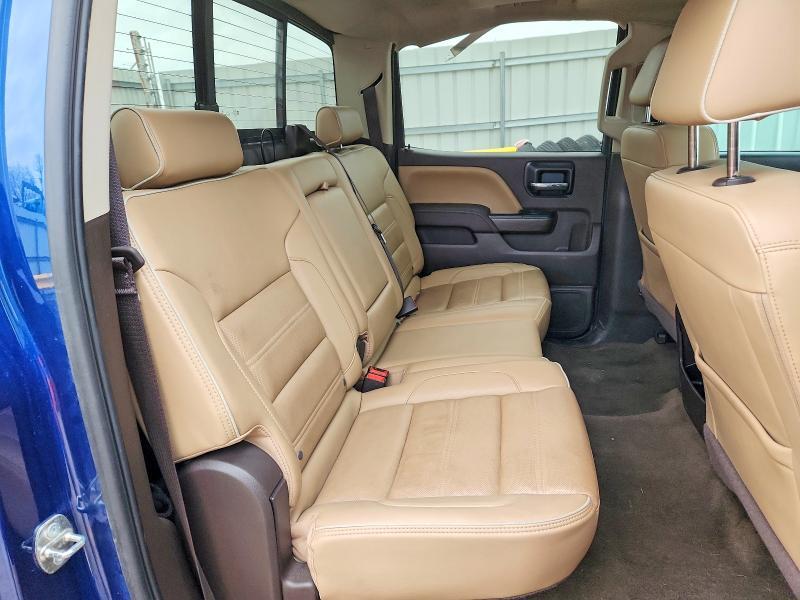 2017 GMC SIERRA K1500 DENALI — Фото 10 из 12