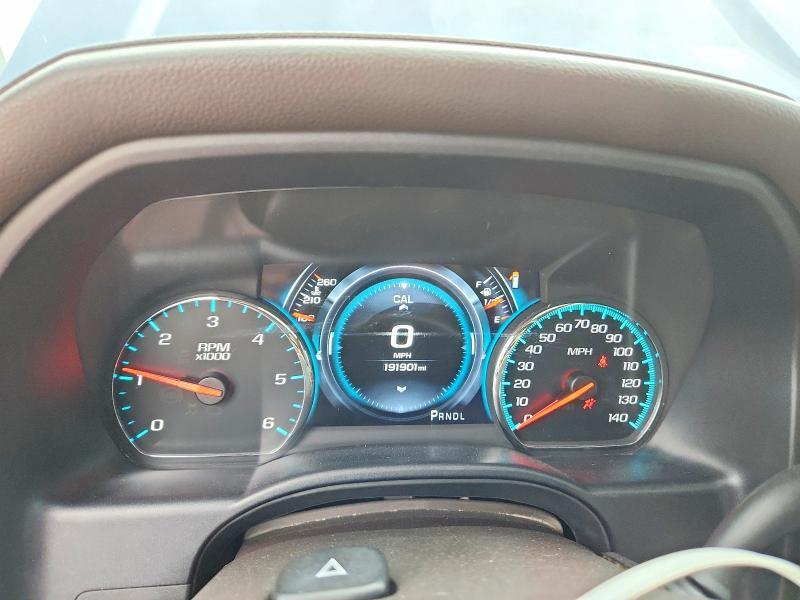2017 GMC SIERRA K1500 DENALI — Фото 9 из 12
