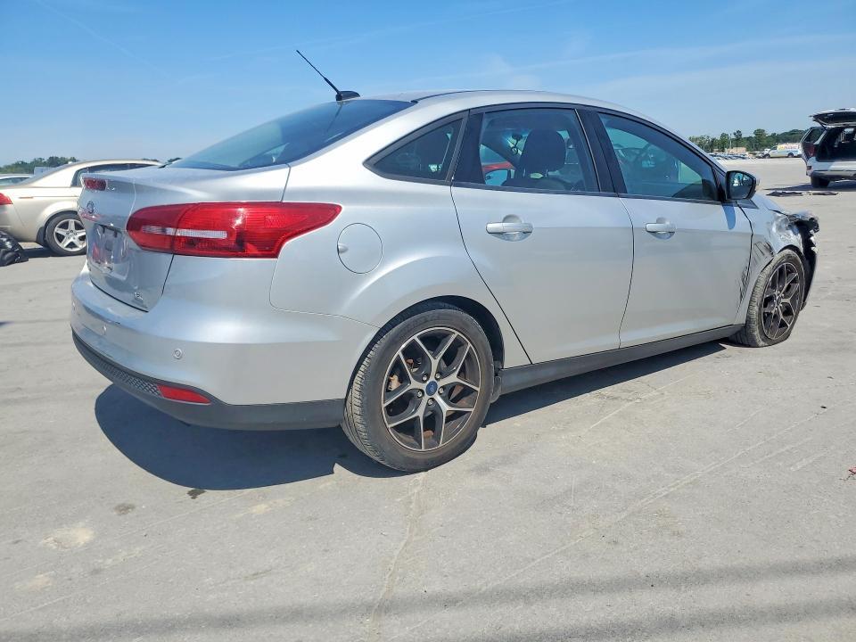 1FADP3H28JL202871 2018 FORD FOCUS photo no. 3