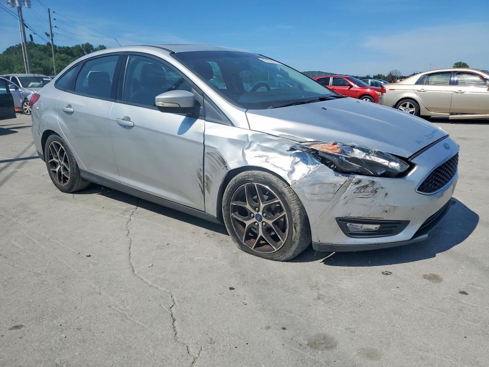 1FADP3H28JL202871 2018 FORD FOCUS photo no. 4