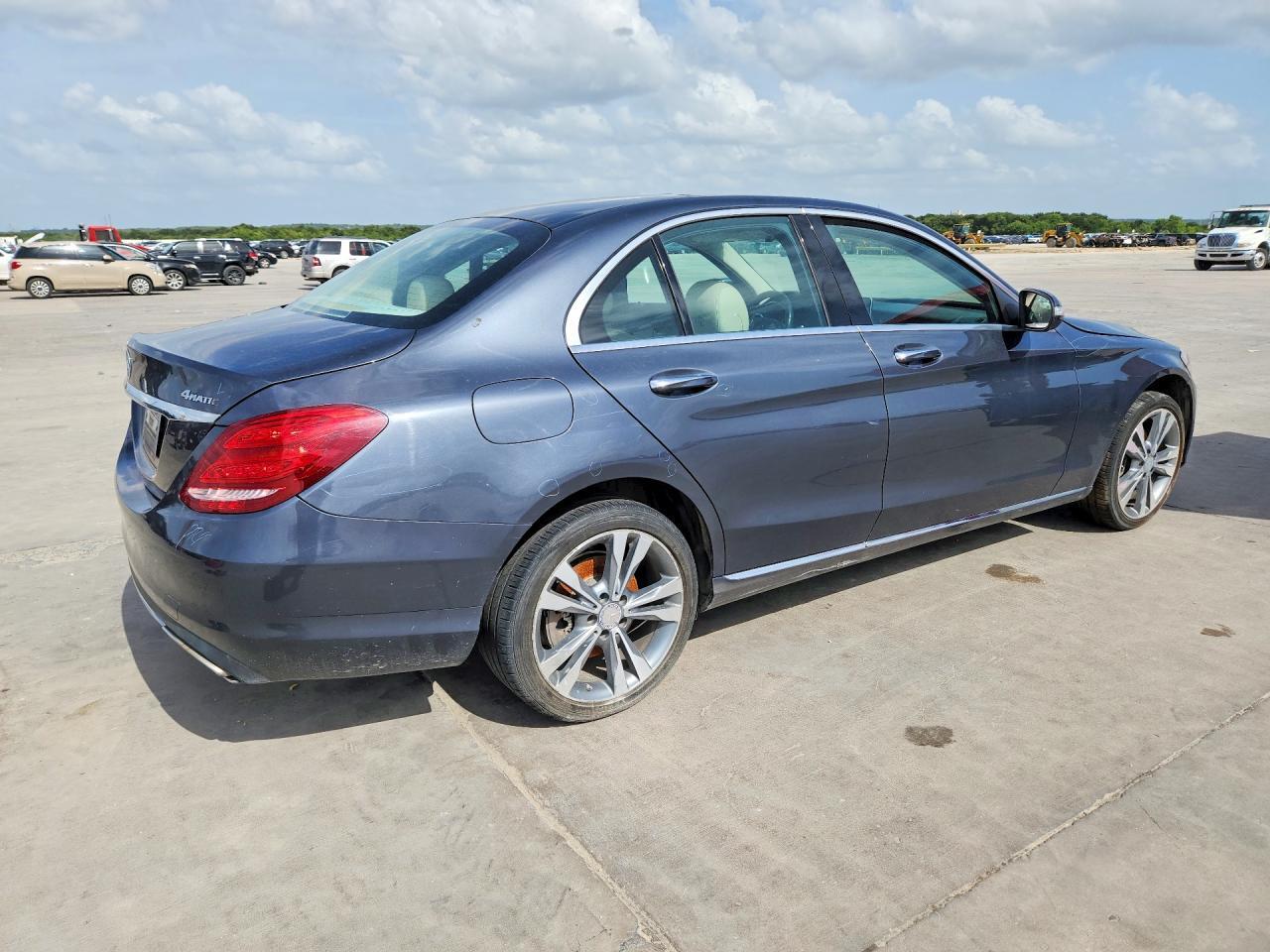55SWF4KB5FU003497 2015 MERCEDES-BENZ C photo no. 3