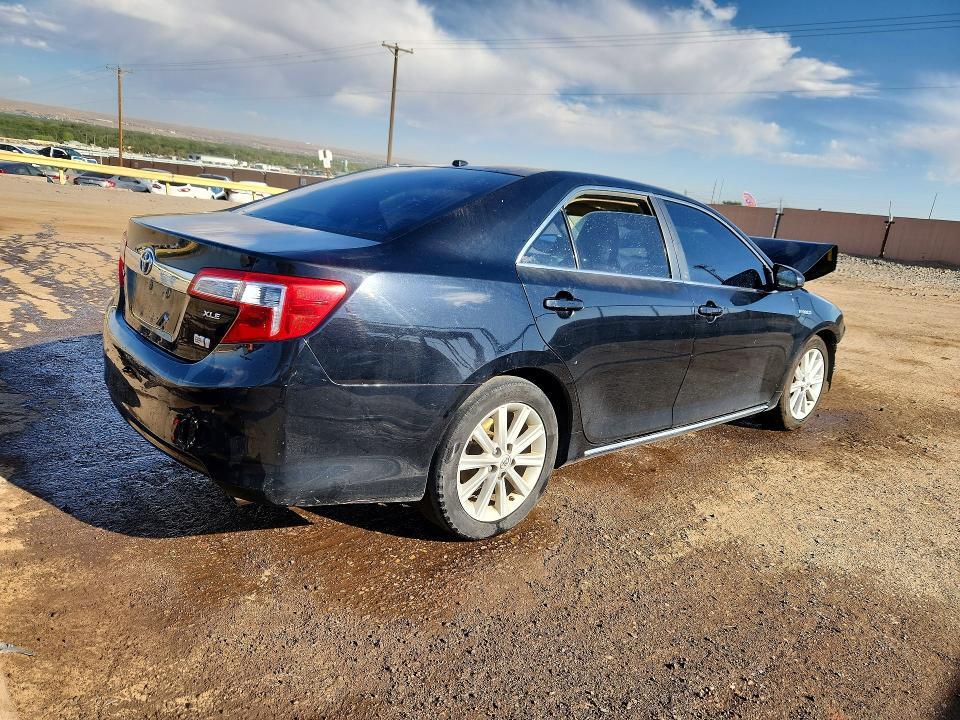 2012 TOYOTA CAMRY HYBRID XLE — Фото 3 из 13