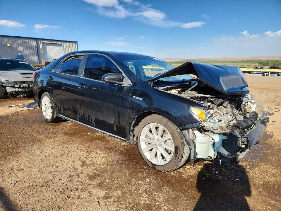 2012 TOYOTA CAMRY HYBRID XLE — Фото 4 из 13