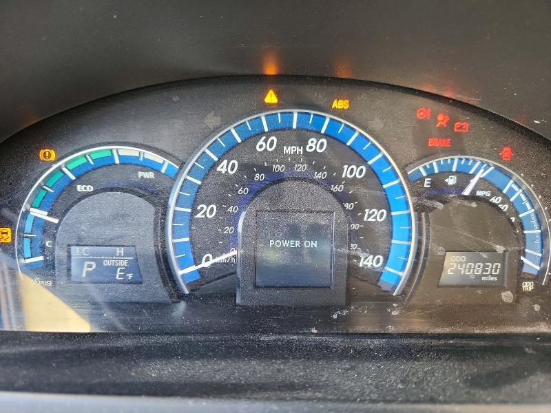 2012 TOYOTA CAMRY HYBRID XLE — Фото 9 из 13