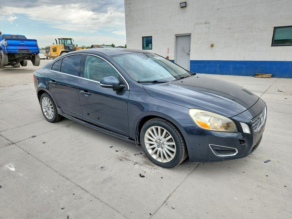 2012 VOLVO S60 T5 — Фото 4 из 12