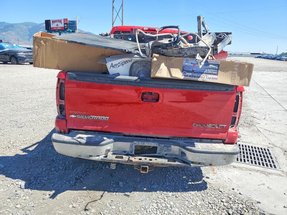 2005 CHEVROLET SILVERADO K2500 HEAVY DUTY — Фото 6 из 13