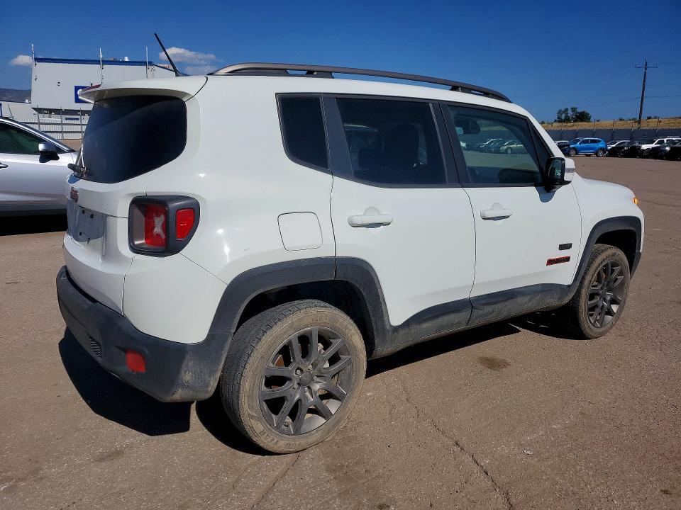 2016 JEEP RENEGADE LATITUDE — Фото 3 из 13